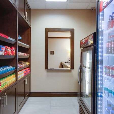 Holiday Inn Express & Suites Ottawa East-Orleans By Ihg מראה חיצוני תמונה