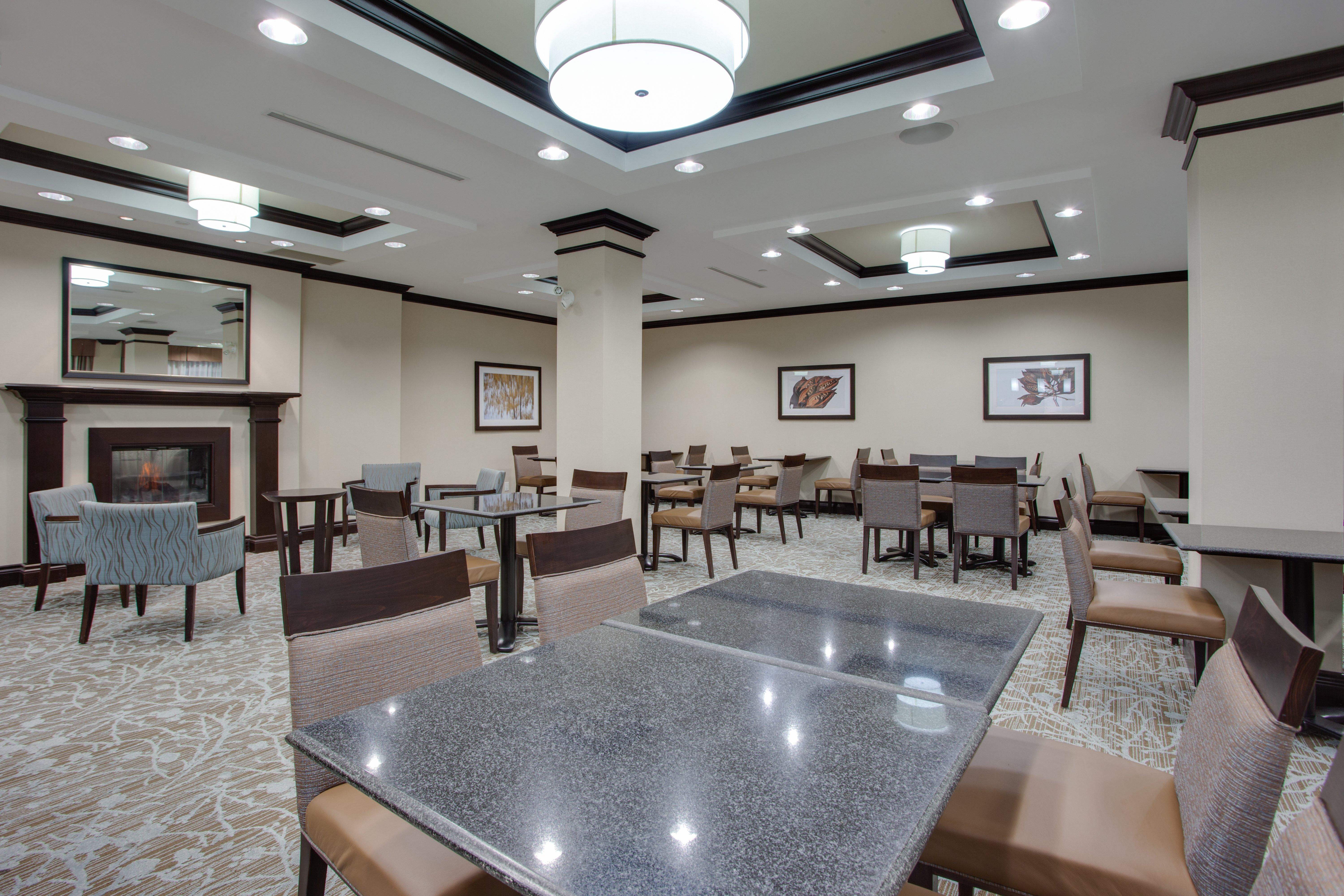 Holiday Inn Express & Suites Ottawa East-Orleans By Ihg מראה חיצוני תמונה