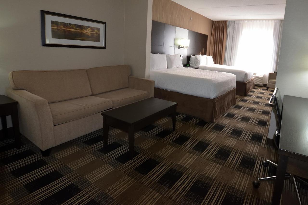 Holiday Inn Express & Suites Ottawa East-Orleans By Ihg מראה חיצוני תמונה