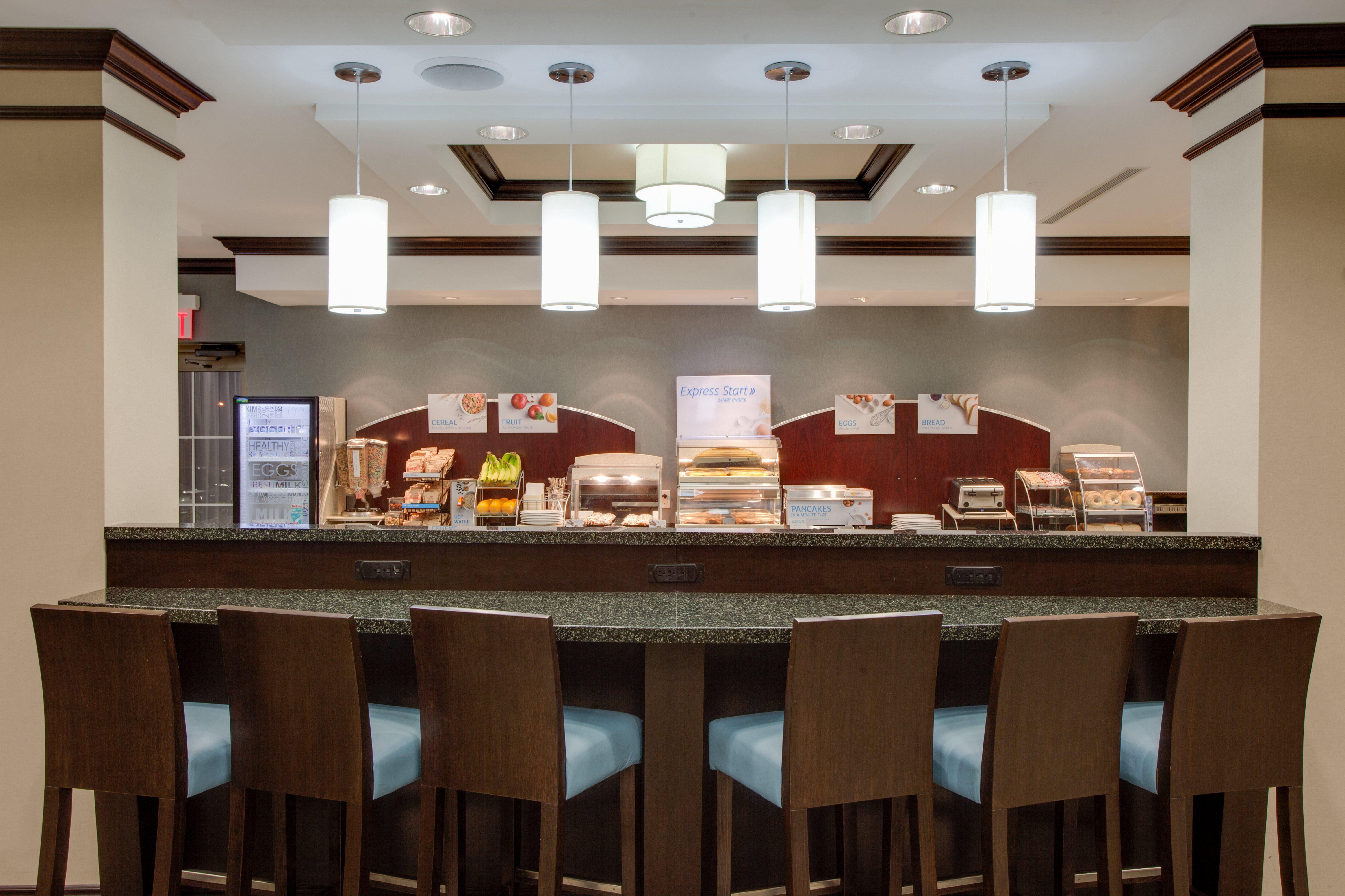Holiday Inn Express & Suites Ottawa East-Orleans By Ihg מראה חיצוני תמונה